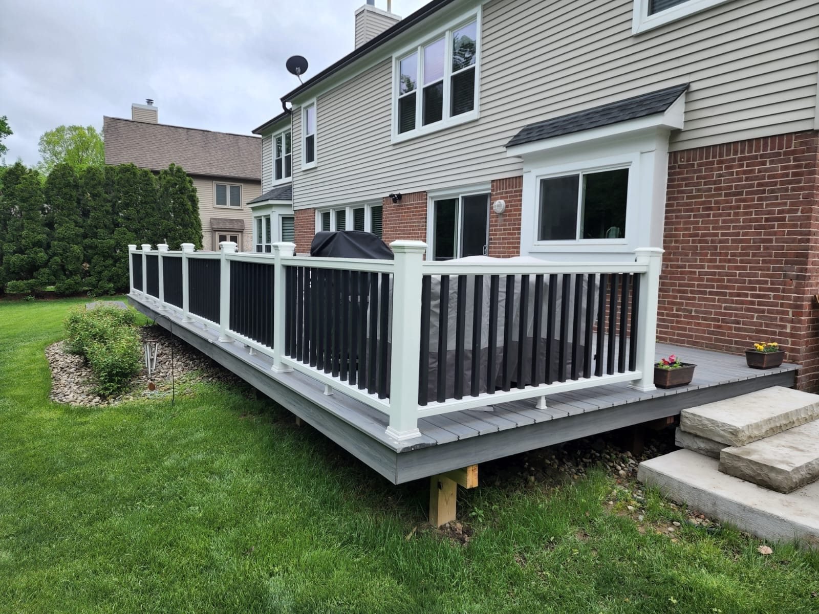 Composite deck